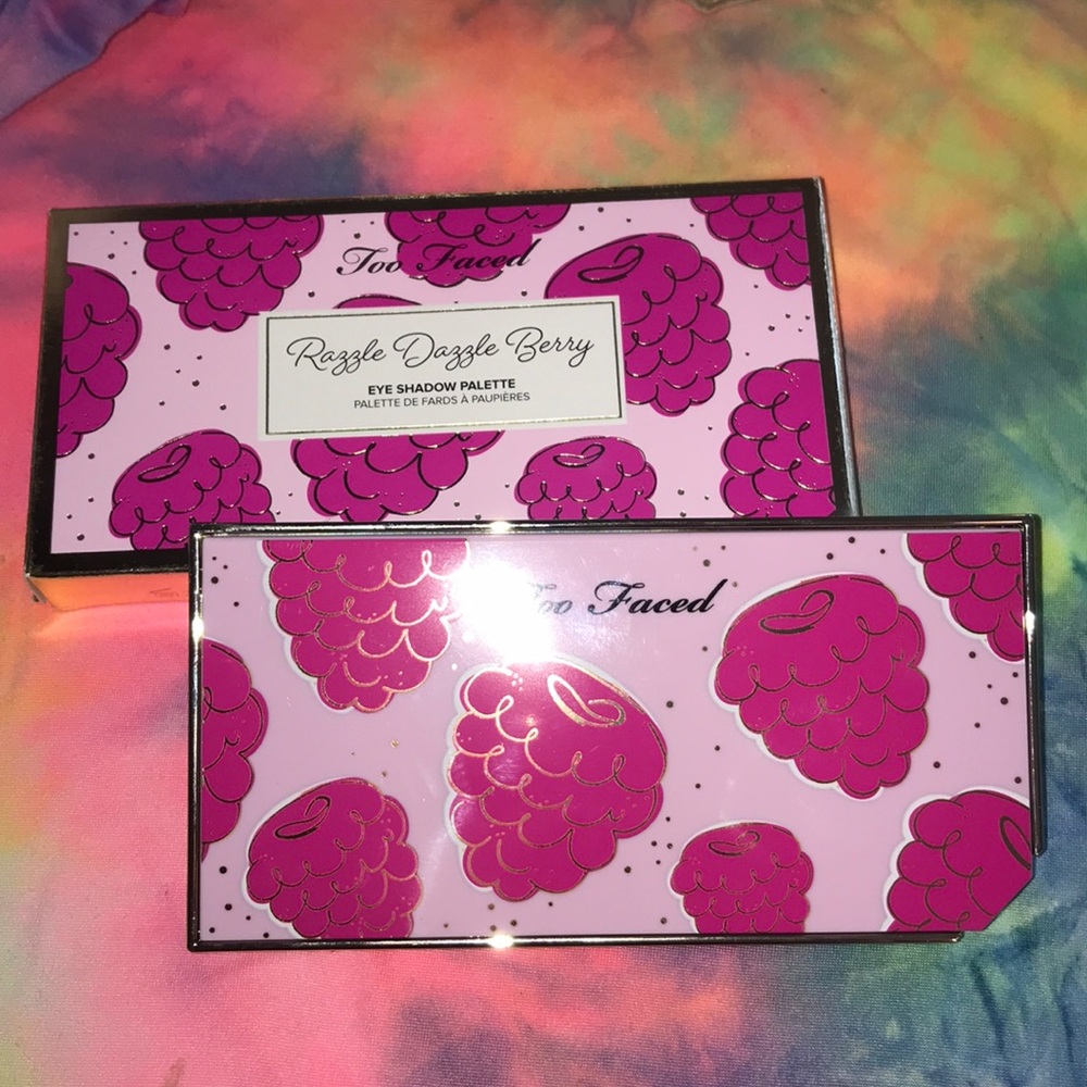 🍓Too Faced Razzle Dazzle Berry🍓